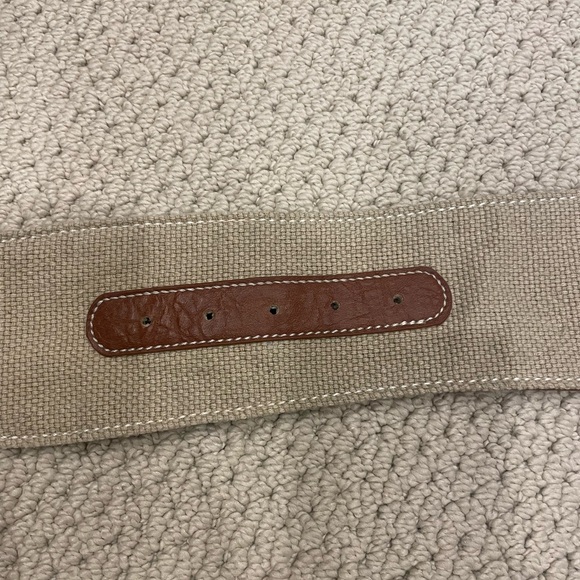 TEX by MaxAzria Linen and Faux Leather Belt with exposed brass buckle - Picture 3 of 6